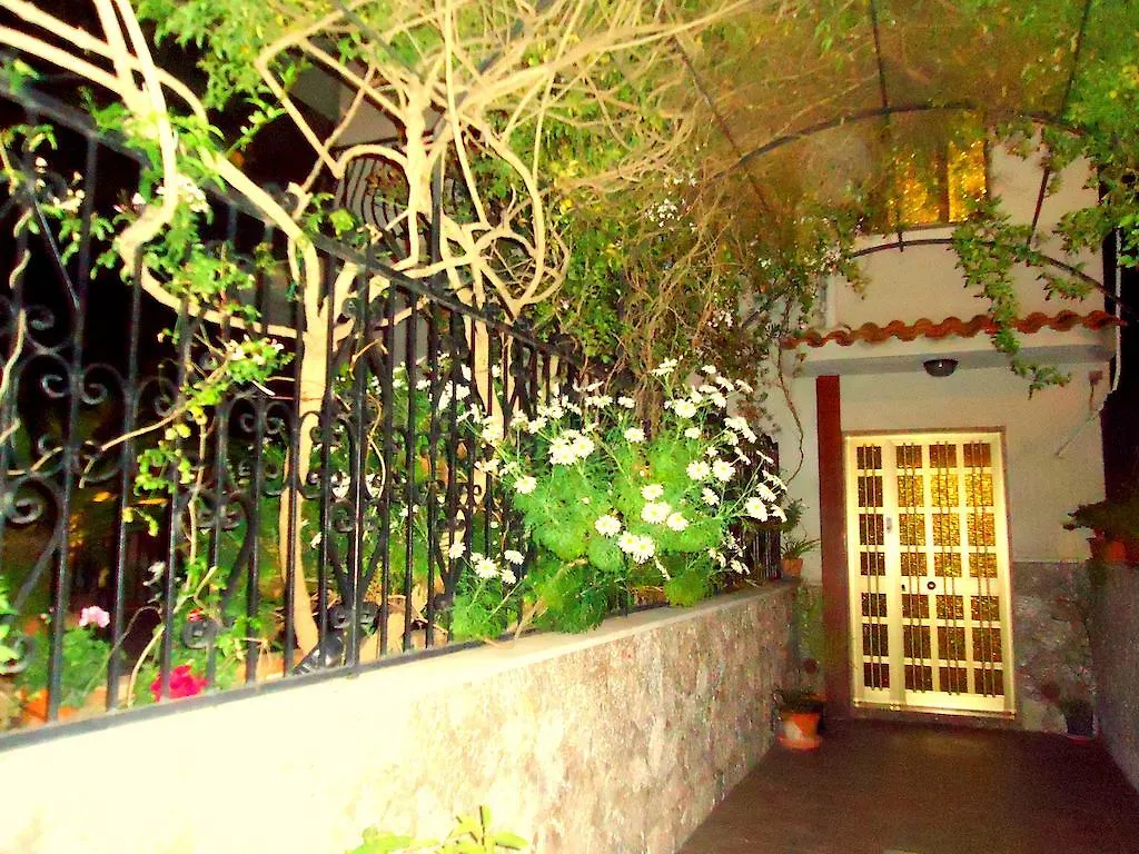 Ciuscia Bed and Breakfast Calatabiano